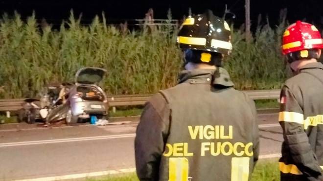 Incidente sulla statale Adriatica ad Ancona: morta ragazza di 22 anni