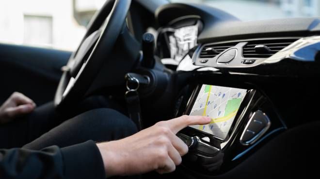 Sistema GPS sulle automobili