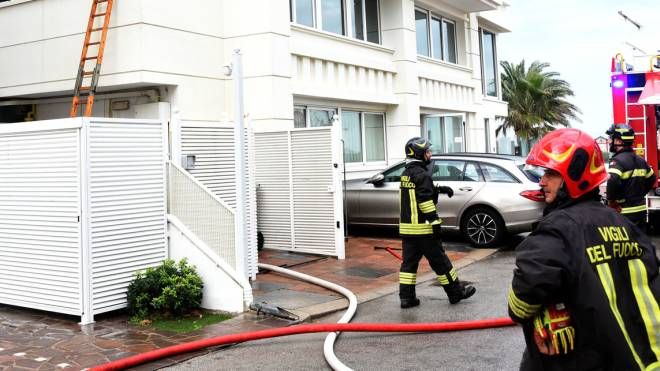 L’hotel Tiffany è stato preventivamente evacuato (foto Migliorini)